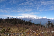Vue sur l'himalaya depuis le Mont Maenam - Inde
